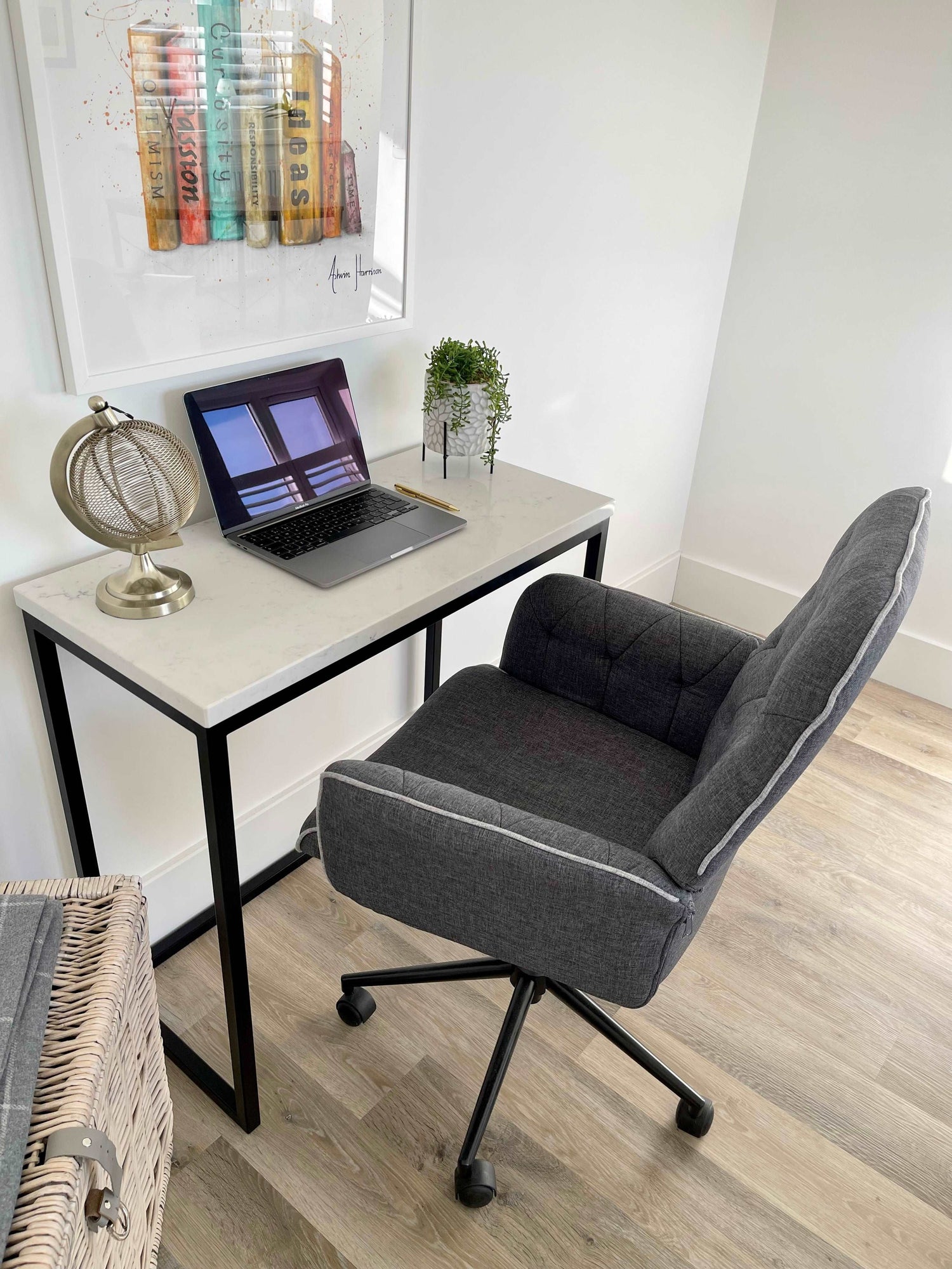 Marble Quartz Office Desk Table